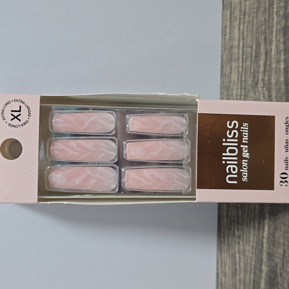 Dashing Diva Other - Dashing Diva NailBliss Salon Gel Nails Extra Long Length Brand New Nude Pink